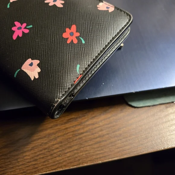 Kate Spade Black Floral Wallet - Picture 7 of 9